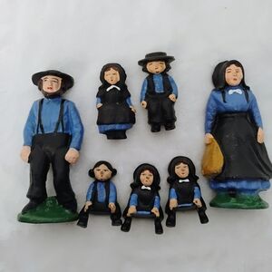 7 Vtg Cast Iron Amish Family Man Woman Children Figure Figurines Folk Art F